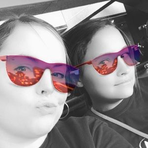 Meet your Posher, Lacey